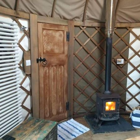 Bembridge Harbour Yurt - Log Burner - Wifi Villa Exterior photo