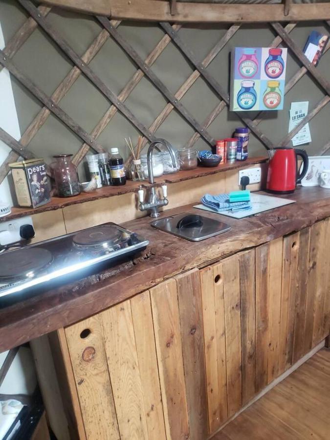 Bembridge Harbour Yurt - Log Burner - Wifi Villa Exterior photo